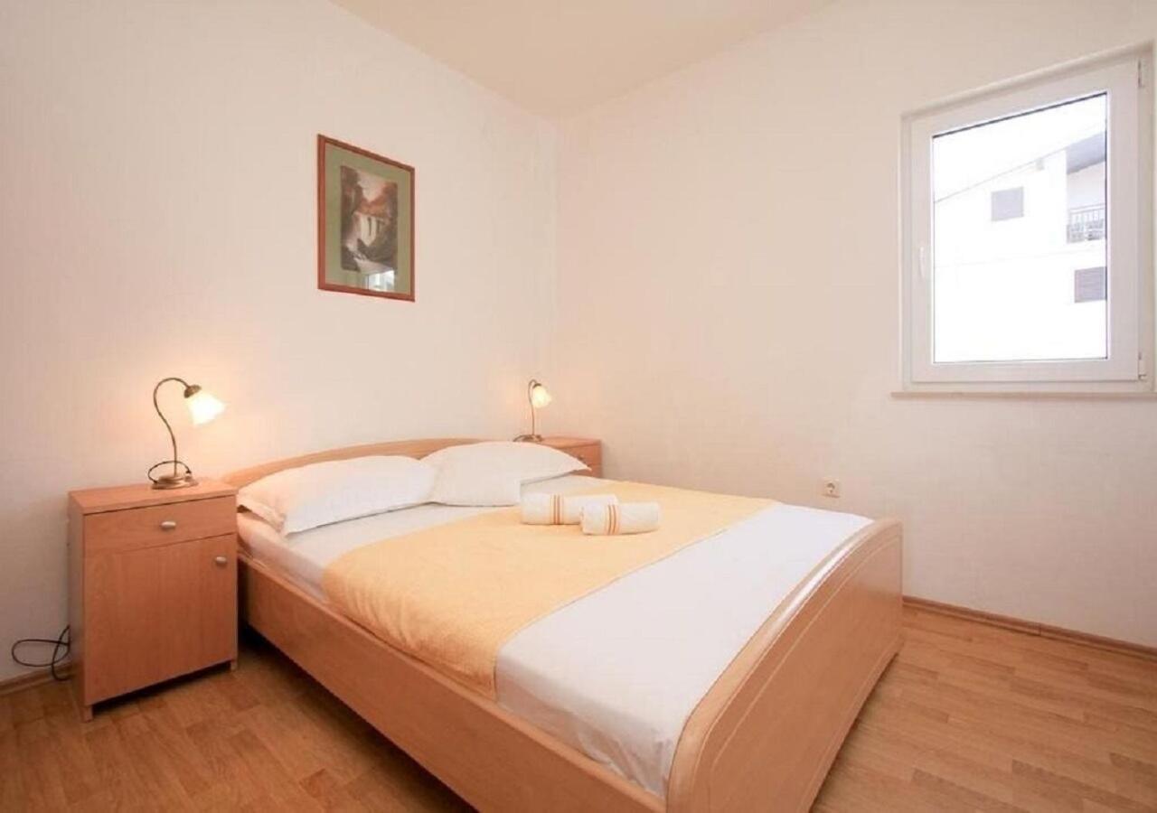 Apartments Ana ซูโกชัน ภายนอก รูปภาพ
