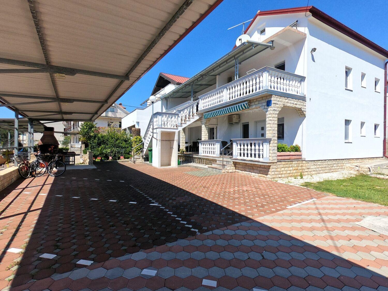 Apartments Ana ซูโกชัน ภายนอก รูปภาพ